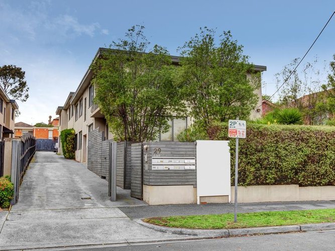 8 29 Elphin Grove Hawthorn 3122