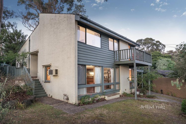 83 Fernside Avenue Briar Hill 3088