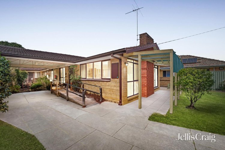 83 Menin Road Forest Hill 3131