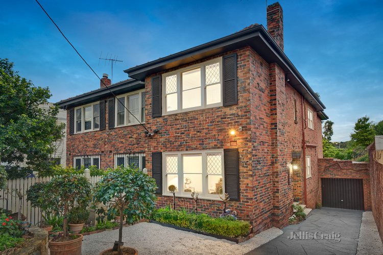 83 Talbot Crescent Kooyong 3144