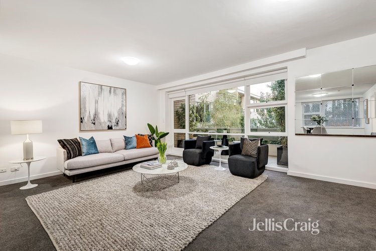 8/30 Lansell Road Toorak 3142