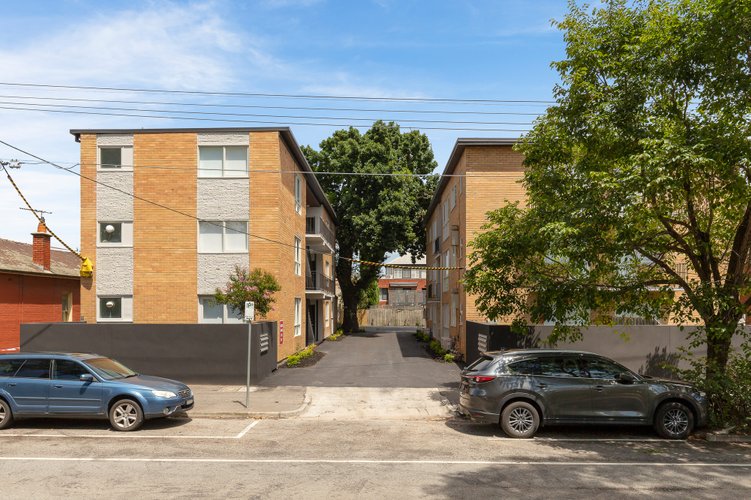 8/300 Ferrars Street South Melbourne 3205