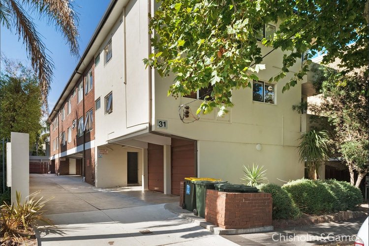 8/31 Selwyn Avenue Elwood 3184