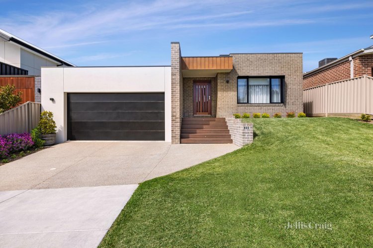832 Chisholm Street Black Hill 3350