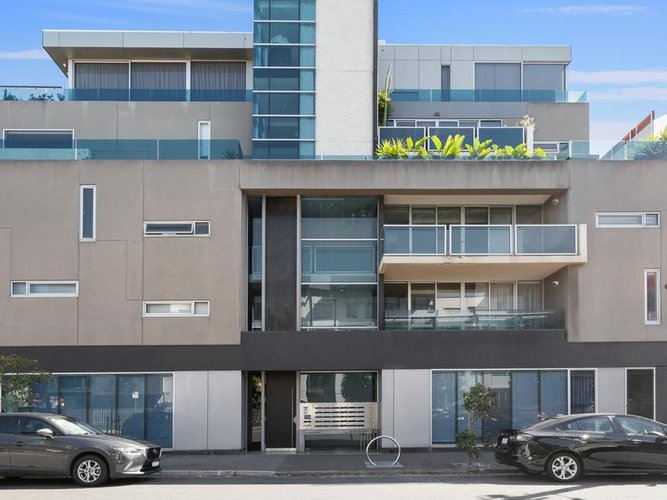 8 33 Johnston Street Port Melbourne 3207