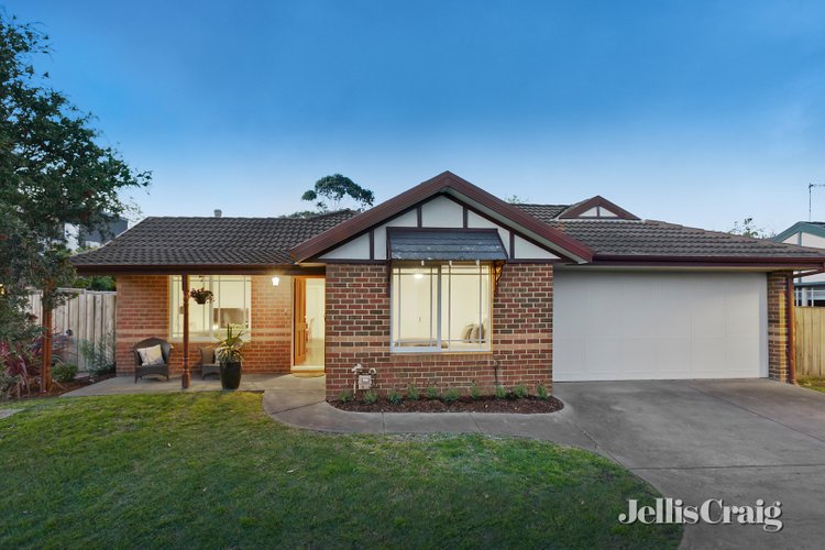 8/33 Mcintyre Street Burwood 3125