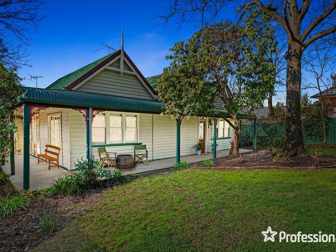 833 Mount Dandenong Road Montrose 3765