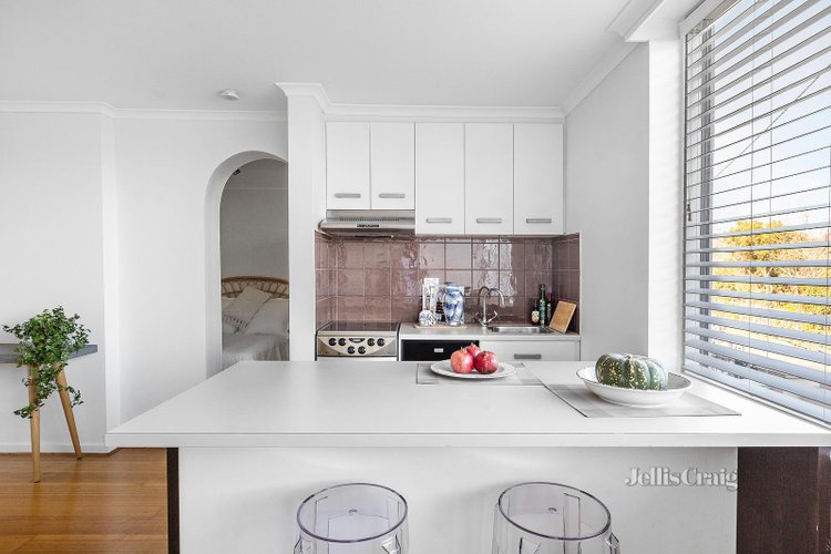 8 34 Mathoura Road Toorak 3142