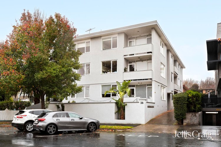 8 36 Byron Street Elwood 3184