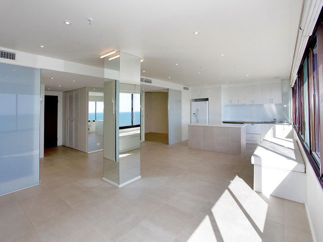 83 8 The Esplanade St Kilda 3182
