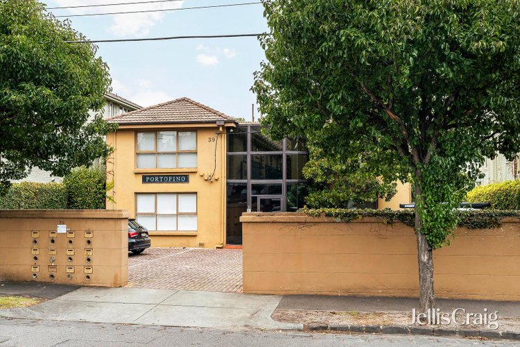 8 39 Byron Street Elwood 3184