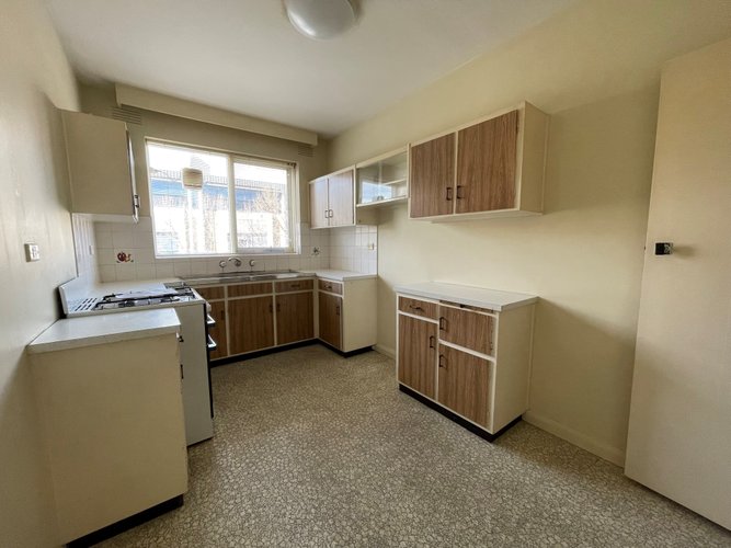 8/42 Winter Street Malvern 3144