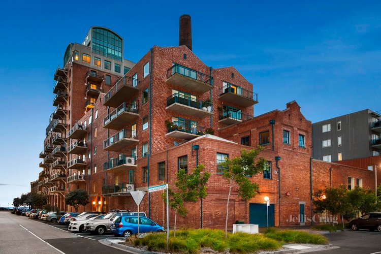 842 1 Esplanade West  Port Melbourne 3207