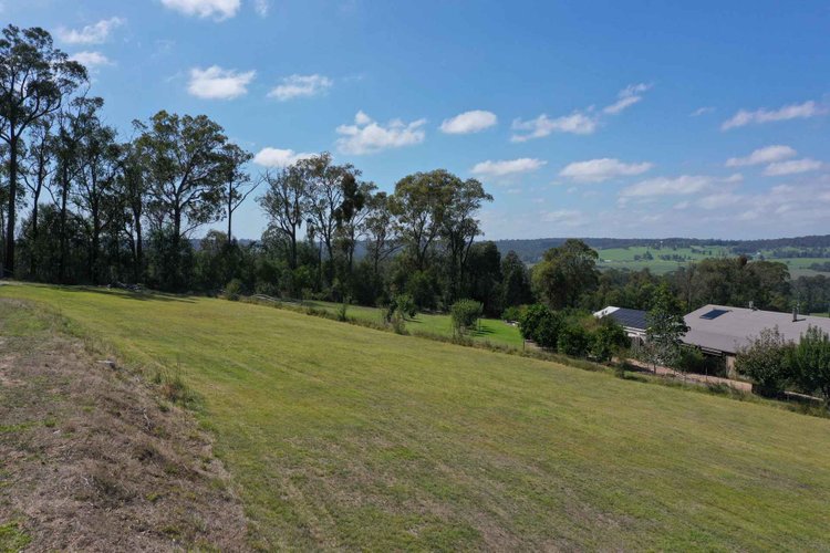 85 Bullock Hill Road, Sarsfield