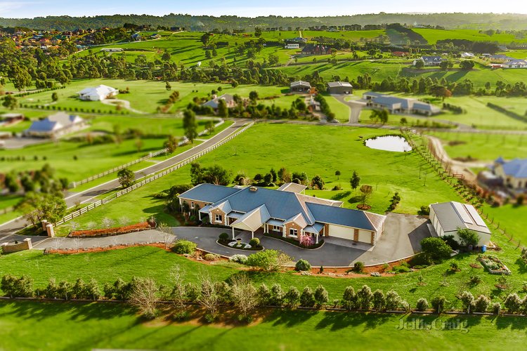 85 Sunset Drive Chirnside Park 3116