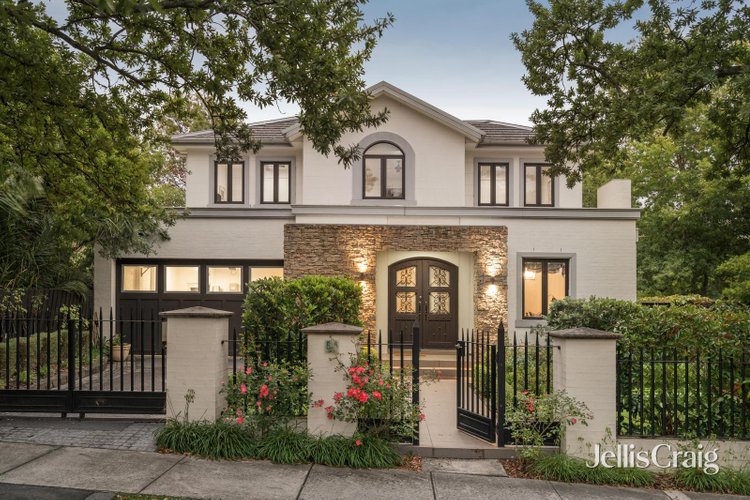 85 Victoria Crescent Mont Albert 3127