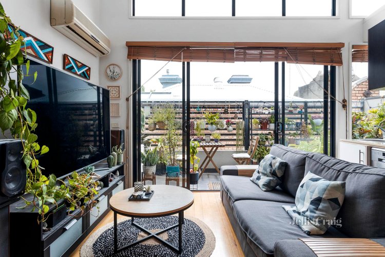 8 61 Stanley Street West Melbourne 3003