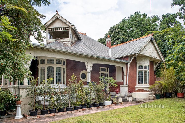 87 Ballarat Road Footscray 3011