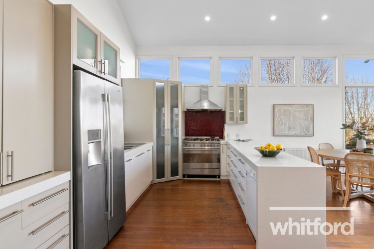 87 Fairview Avenue, Newtown