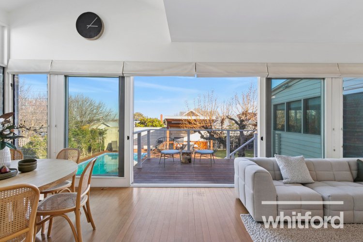 87 Fairview Avenue, Newtown