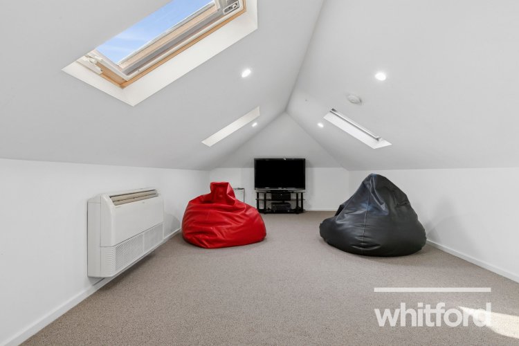 87 Fairview Avenue, Newtown