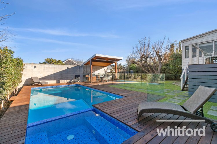 87 Fairview Avenue, Newtown
