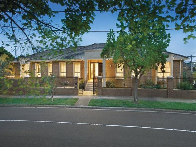 87 Mountain View Road Balwyn North 3104
