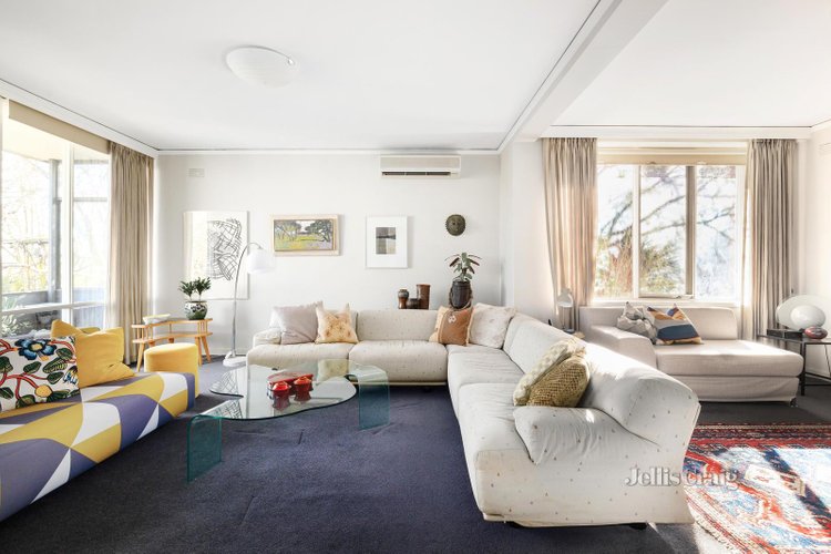 8 7 Struan Street Toorak 3142