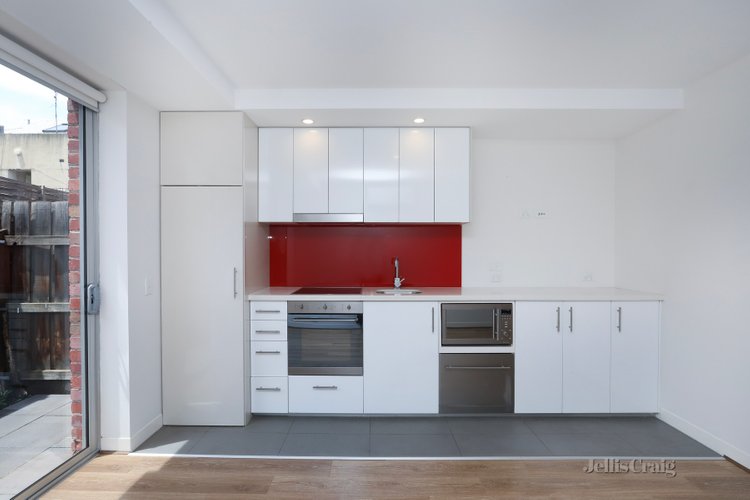 8/70-74 Nicholson Street Fitzroy 3065