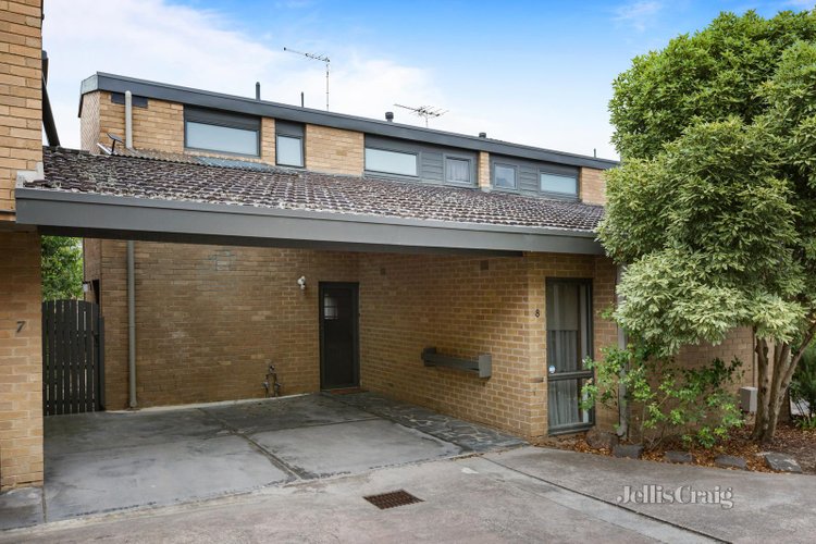 8 700 Riversdale Road Camberwell 3124