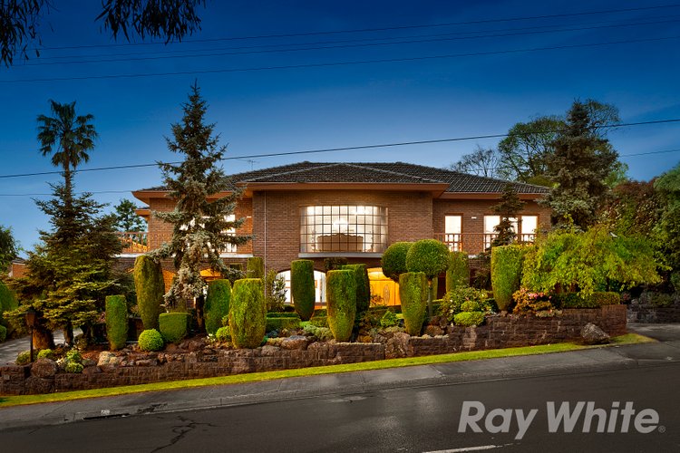 874 Waverley Road Wheelers Hill 3150