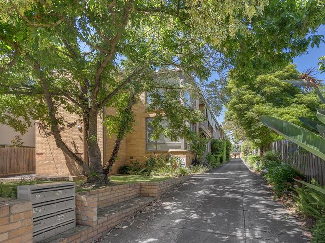 8 76A Campbell Road Hawthorn East 3123