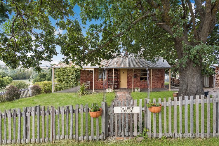 88 High Street Taradale 3447