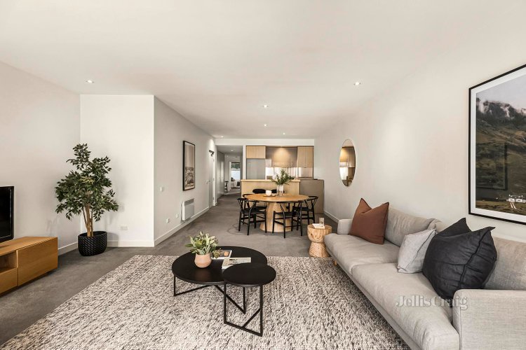 8 80 Dow Street Port Melbourne 3207