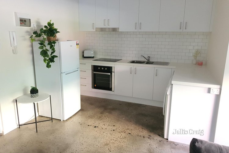 8 825 Park Street Brunswick 3056