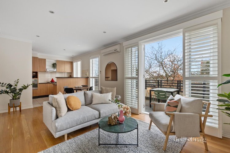 8 912 Glenferrie Road Kew 3101