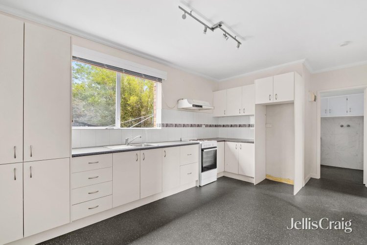 8 99 Verdon Street Williamstown 3016