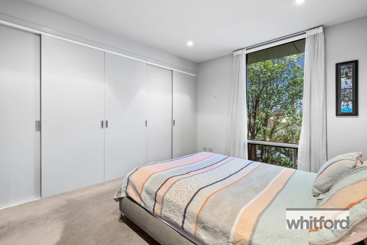 8a Fernery Grove, Newtown