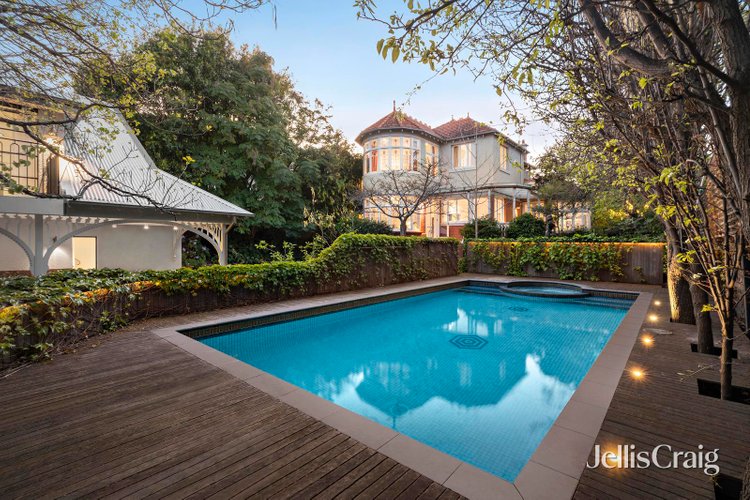 8A St Leonards Avenue St Kilda 3182