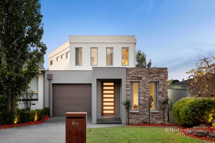 8A Warrick Grove Templestowe 3106