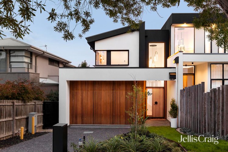 8B Armstrong Street Mount Waverley 3149