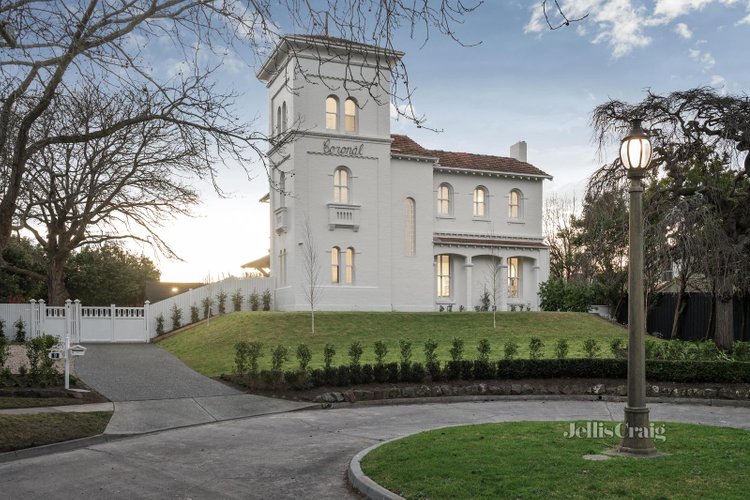 9-11 Lewes Drive Malvern East 3145