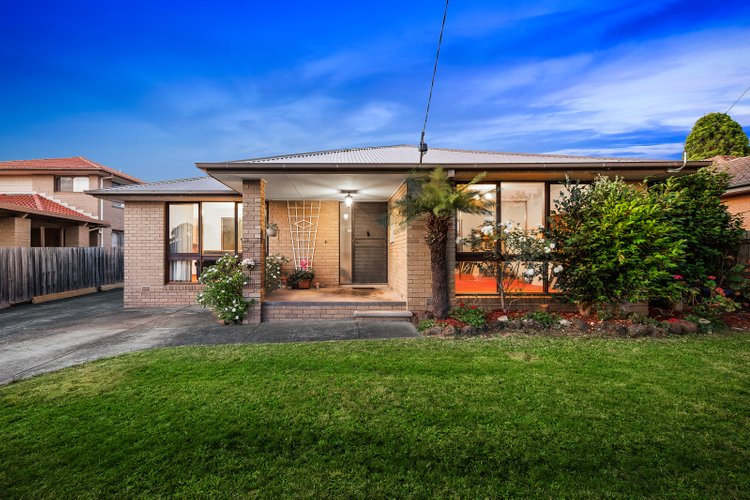9 Andelana Avenue Wheelers Hill 3150