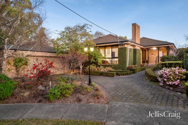 9 Appleberry Place Ringwood North 3134