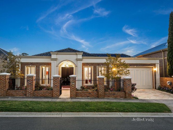 9 Augustus Rise Templestowe 3106