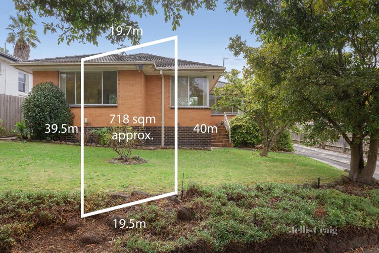 9 Barbara Street Mont Albert North 3129