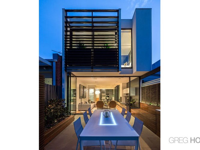 9 Barrett Street Albert Park 3206