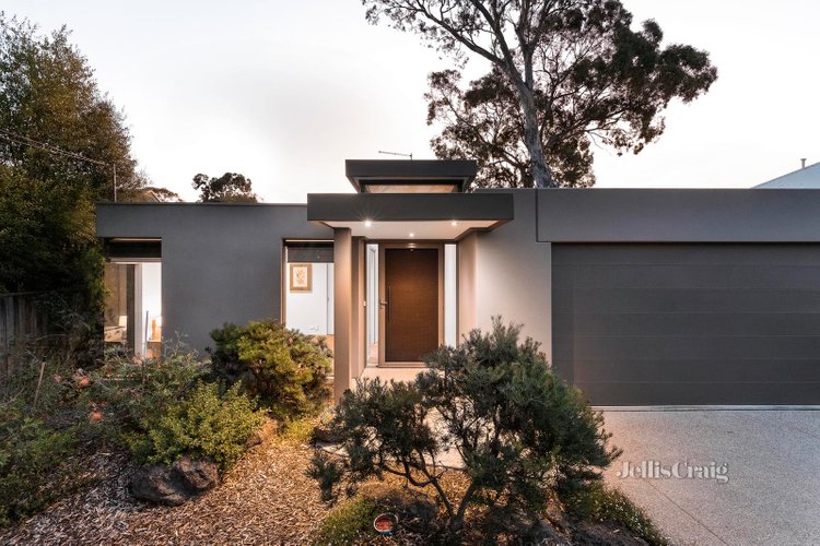9 Batman Walk Greensborough 3088