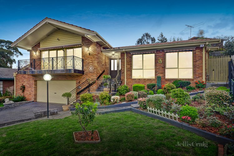 9 Bronte Rise Templestowe 3106
