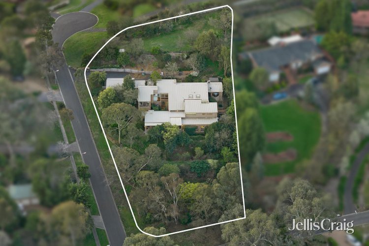 9 Bronwyn Court Research 3095